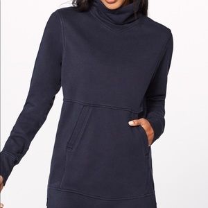 Lululemon press pause pullover